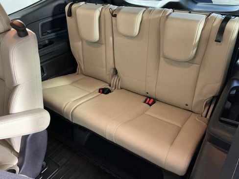 Used 2019 Subaru Ascent Limited AWD/4WD image 15
