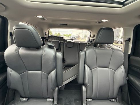 Used 2021 Subaru Ascent Limited w/ Technology Package AWD/4WD image 21