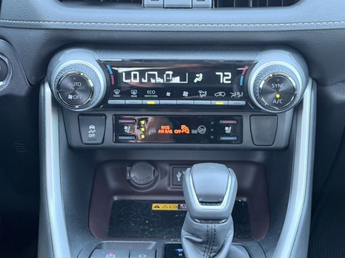Used 2024 Toyota RAV4 Limited w/ Advanced Technology Package AWD/4WD image 19