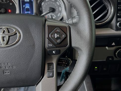 Used 2022 Toyota Tacoma SR5 image 19