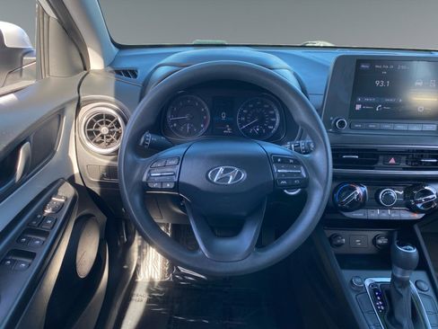 Used 2023 Hyundai Kona SEL AWD/4WD image 12
