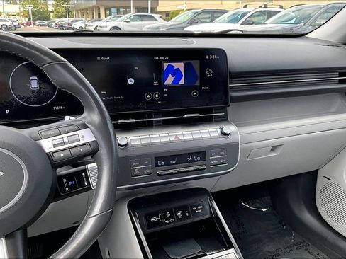Certified 2024 Hyundai Kona Limited FWD image 8