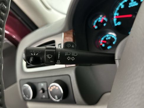Used 2007 GMC Yukon XL SLT w/ SLT Preferred Equipment Group AWD/4WD image 44
