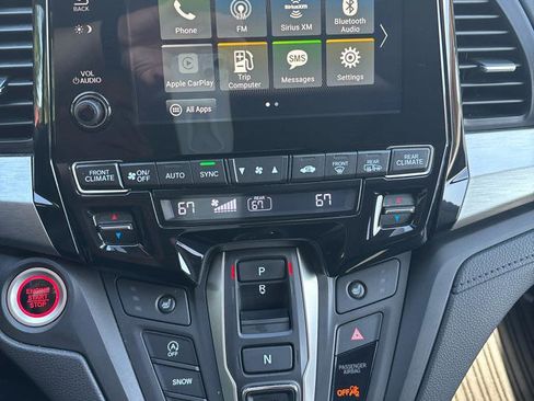 Used 2021 Honda Odyssey EX-L image 18