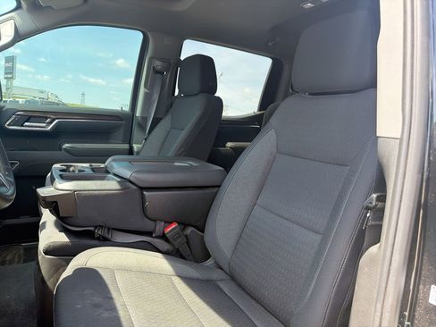 Used 2025 Chevrolet Silverado 1500 LT image 10