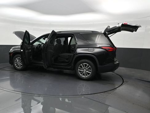 Used 2023 Chevrolet Traverse LT FWD image 35