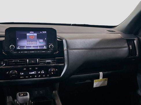Used 2025 Nissan Pathfinder Rock Creek AWD/4WD image 20