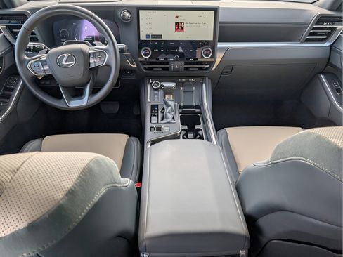 Used 2026 Lexus GX 550 AWD/4WD image 12
