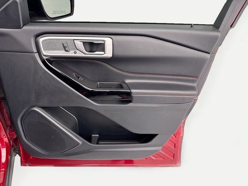 Used 2022 Ford Explorer ST-Line RWD image 24