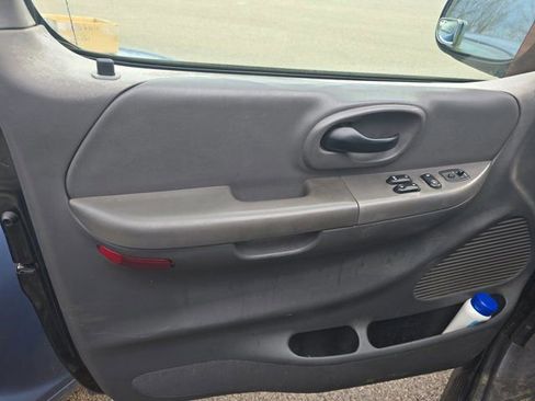 Used 2003 Ford F150 XL RWD image 11