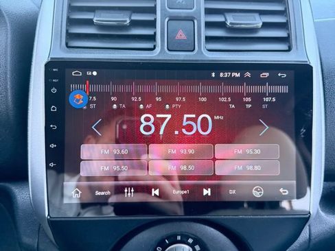 Used 2014 Nissan Versa Note SV FWD image 15
