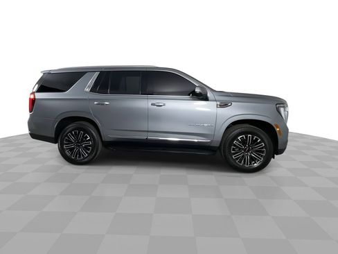 Used 2025 GMC Yukon Elevation image 9