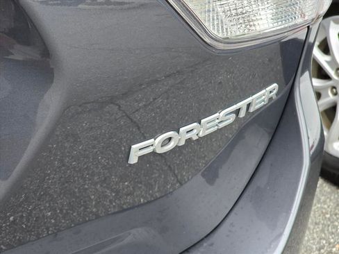 Used 2023 Subaru Forester Premium AWD/4WD image 16