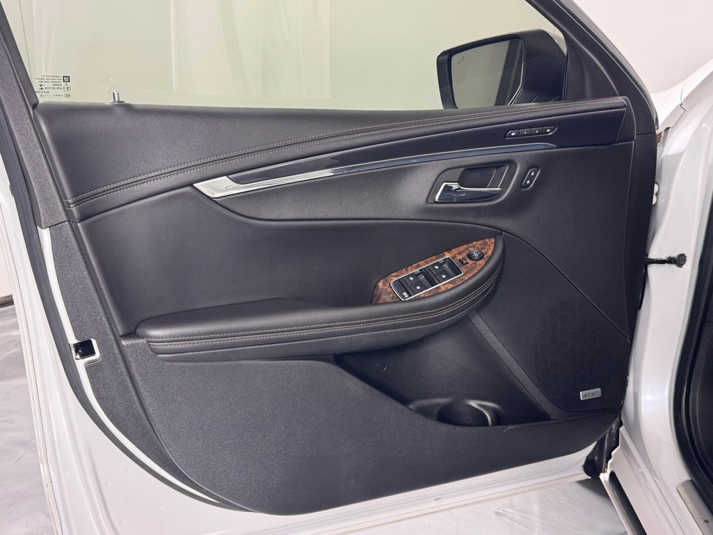 Used 2015 Chevrolet Impala LTZ FWD image 10