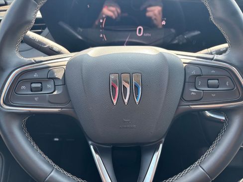 Used 2025 Buick Encore GX Preferred image 25