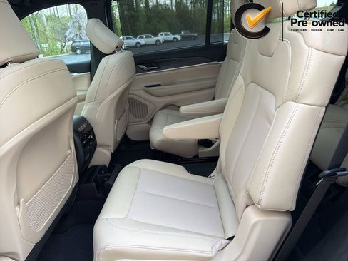 Certified 2025 Jeep Grand Cherokee L Limited w/ Luxury Tech Group II AWD/4WD image 46