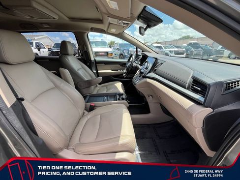 Used 2018 Honda Odyssey Touring image 21