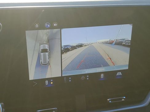 Used 2024 Chevrolet Equinox LT image 15