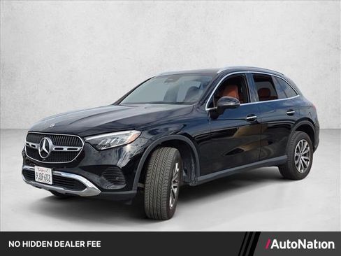 Used 2023 Mercedes-Benz GLC 300 image 1