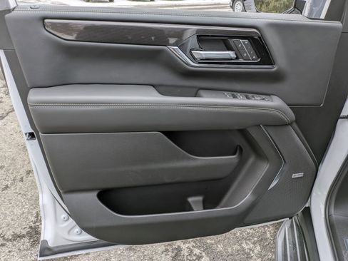 New 2026 GMC Yukon XL Elevation image 9