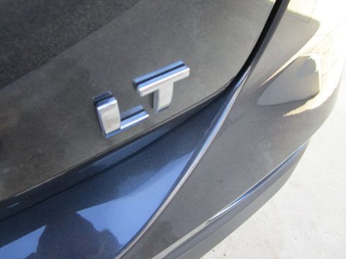 Used 2023 Chevrolet Equinox LT w/ LPO, Floor Liner Package FWD image 14