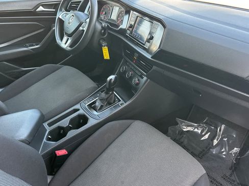 Used 2020 Volkswagen Jetta S image 16