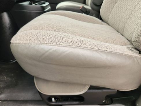 Used 2023 Chevrolet Express 3500 LS image 25