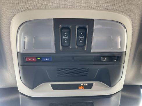 Certified 2025 Subaru Crosstrek 2.0i Premium image 30