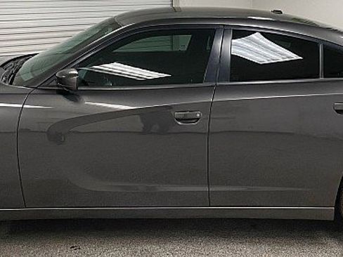 Used 2021 Dodge Charger SXT image 8