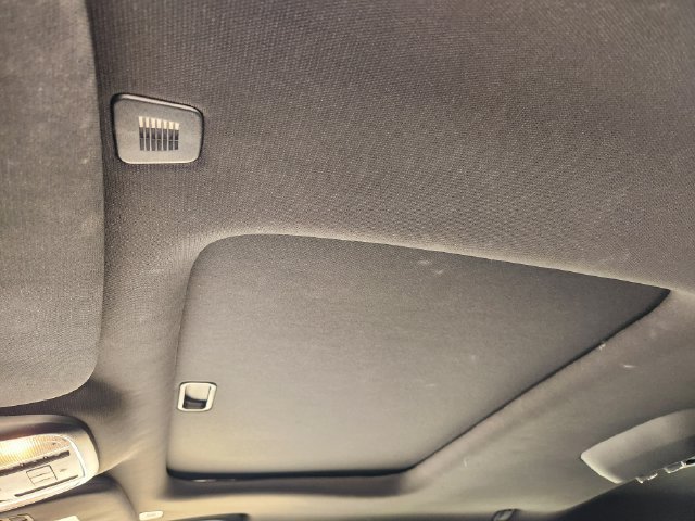 Used 2017 Dodge Durango R/T w/ Technology Group AWD/4WD image 25