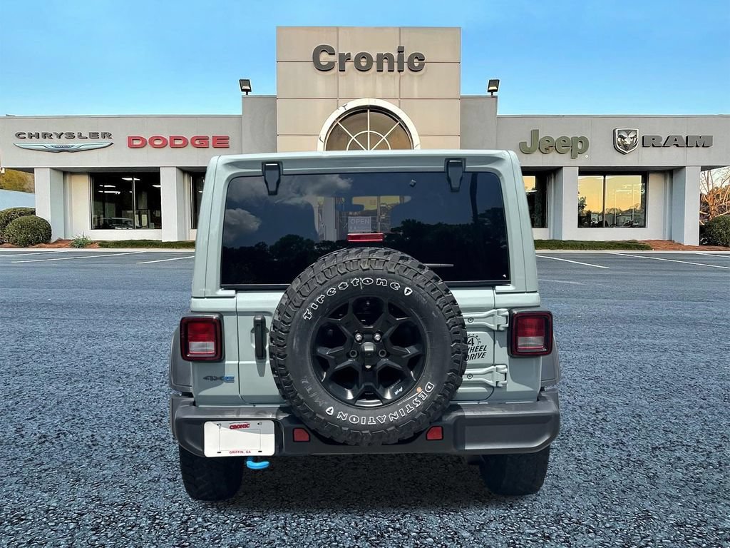 Used 2023 Jeep Wrangler Unlimited w/ Sun & Screen Package AWD/4WD image 4