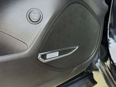 Used 2023 Buick Envision Avenir image 40