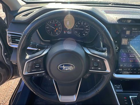 Used 2022 Subaru Outback Limited image 26