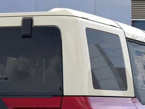 New 2026 Ford Bronco Outer Banks w/ Sasquatch Package image 25