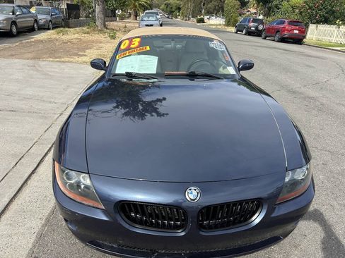 Used 2003 BMW Z4 2.5i RWD image 3