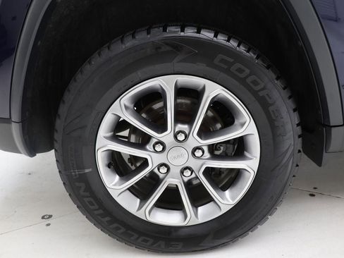 Used 2015 Jeep Grand Cherokee Limited w/ Luxury Group II image 9