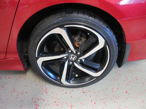 Used 2018 Honda Accord LX image 24