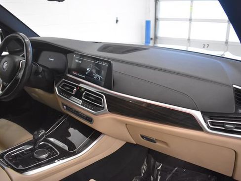 Used 2021 BMW X5 xDrive40i w/ Premium Package AWD/4WD image 18