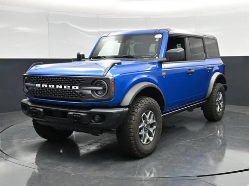 Used 2025 Ford Bronco Badlands AWD/4WD image 8