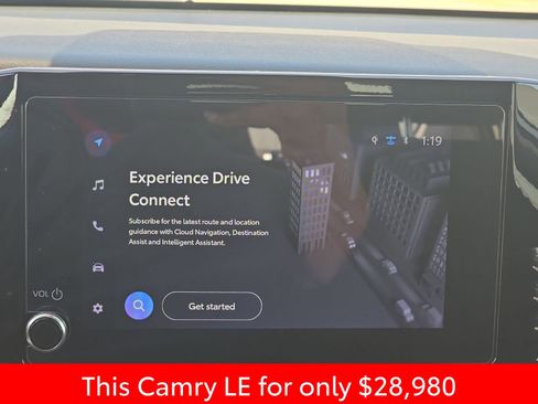 Used 2025 Toyota Camry LE w/ Convenience Package image 28