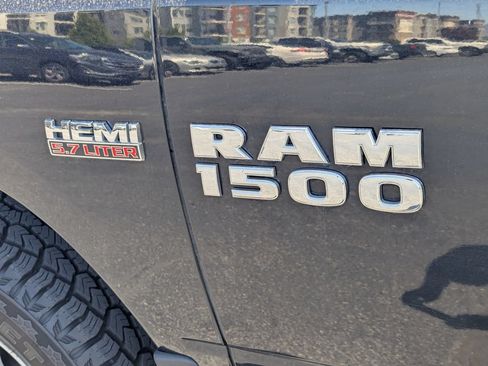 Used 2014 RAM 1500 ST w/ SXT Appearance Group AWD/4WD image 14