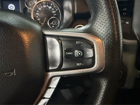 Used 2019 RAM 1500 Tradesman w/ SXT Appearance Group AWD/4WD image 18