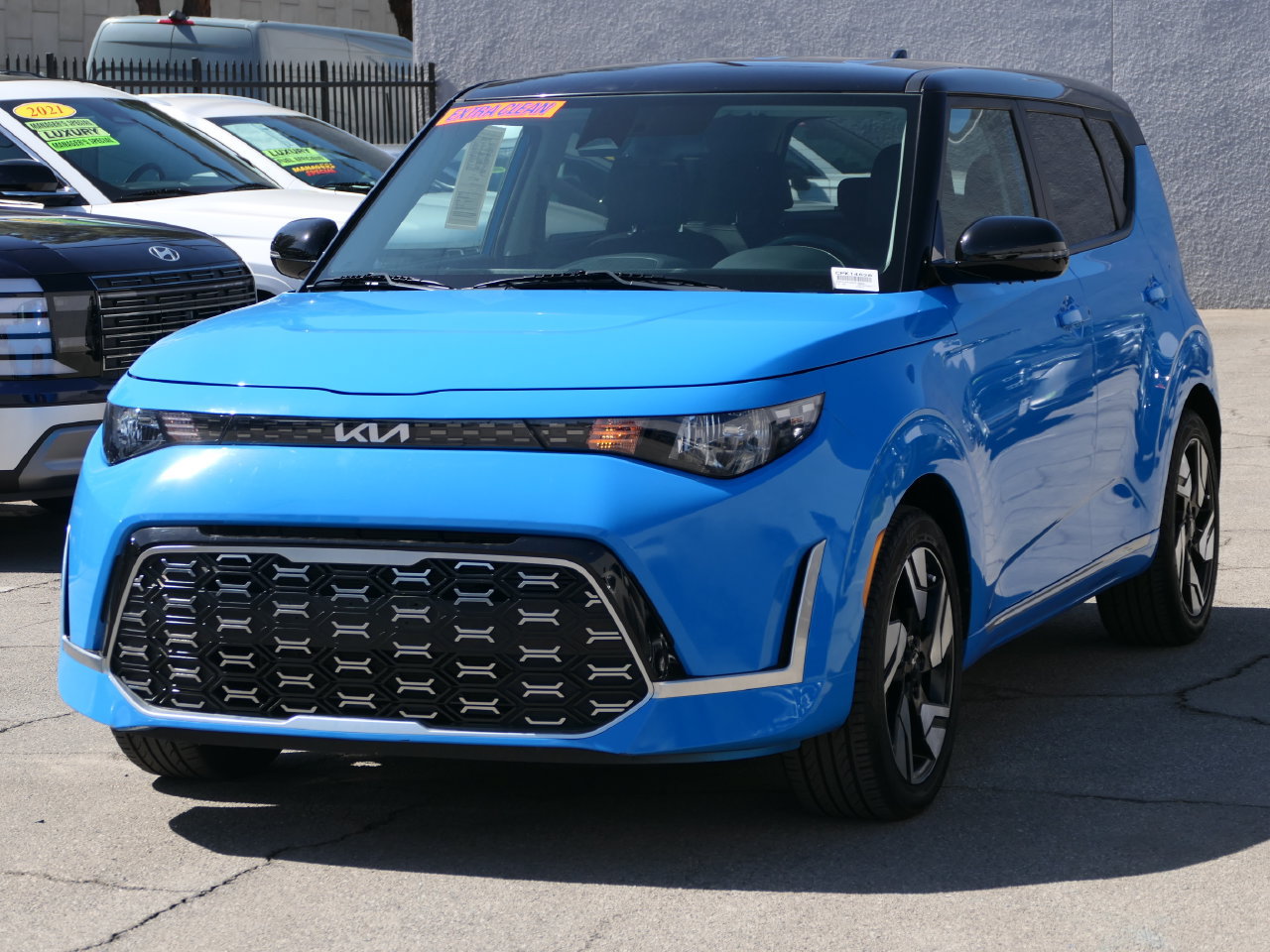 Certified 2023 Kia Soul GT-Line FWD image 7