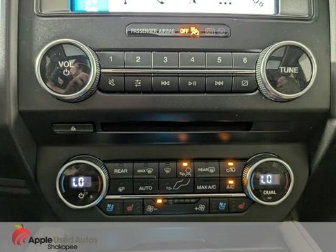 Used 2018 Ford Expedition Limited w/ Equipment Group 301A AWD/4WD image 25