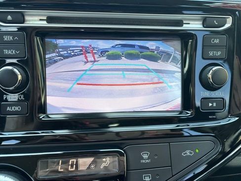 Used 2018 Toyota Prius C Two FWD image 27