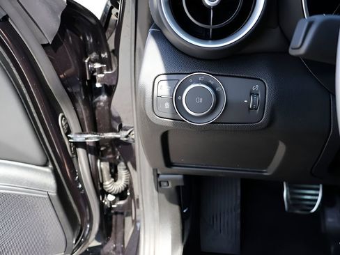 New 2026 Alfa Romeo Giulia AWD image 37