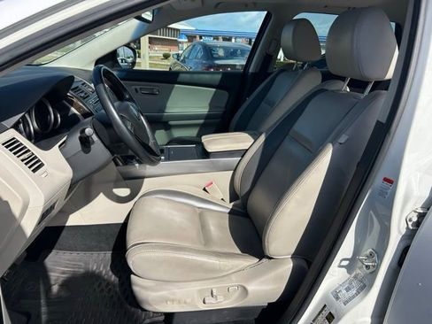 Used 2011 MAZDA CX-9 Grand Touring w/ Moonroof & Bose Audio Pkg image 14