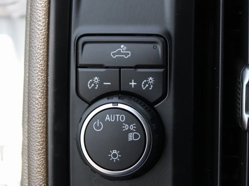 Used 2022 Chevrolet Silverado 3500 W/T image 22