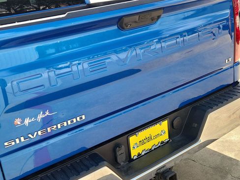 Used 2022 Chevrolet Silverado 1500 LT AWD/4WD image 30