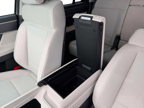 New 2026 Hyundai Santa Fe SE FWD image 19